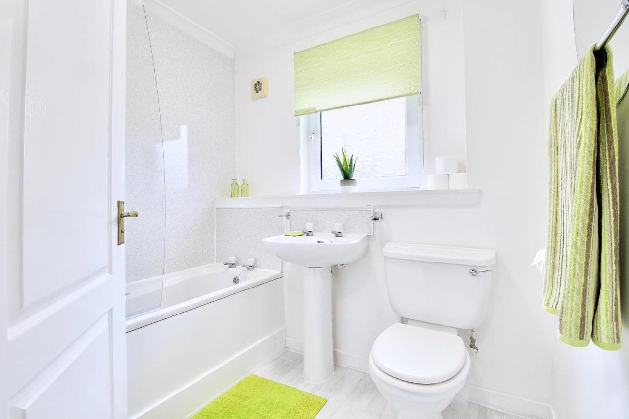 Railroad Apartment Wishaw  Εξωτερικό φωτογραφία